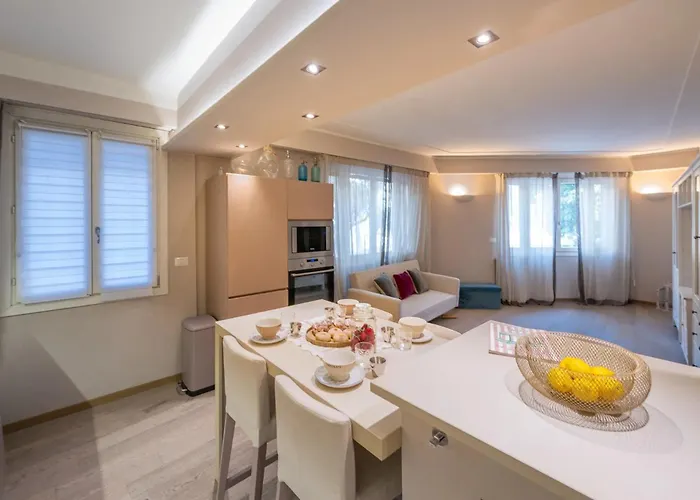 Chloe * Beaulieu-sur-Mer