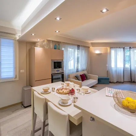 Chloe * Beaulieu-sur-Mer